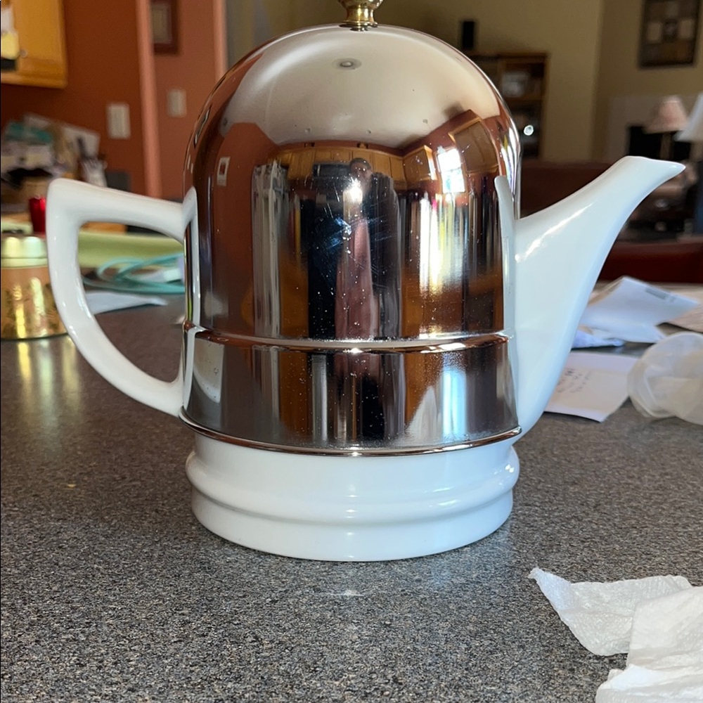 Old Dutch International Ceramic and Silvertone Coffee and Tea Cozy